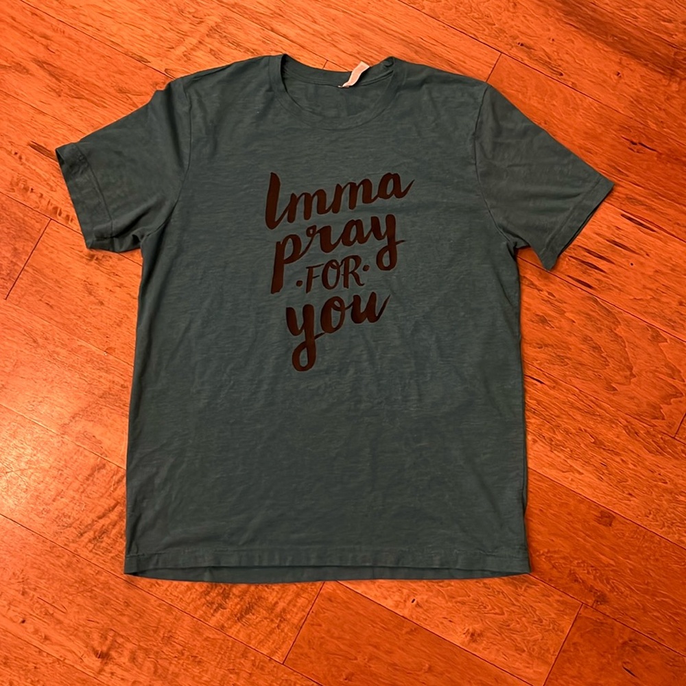 Women's L Tshirt.